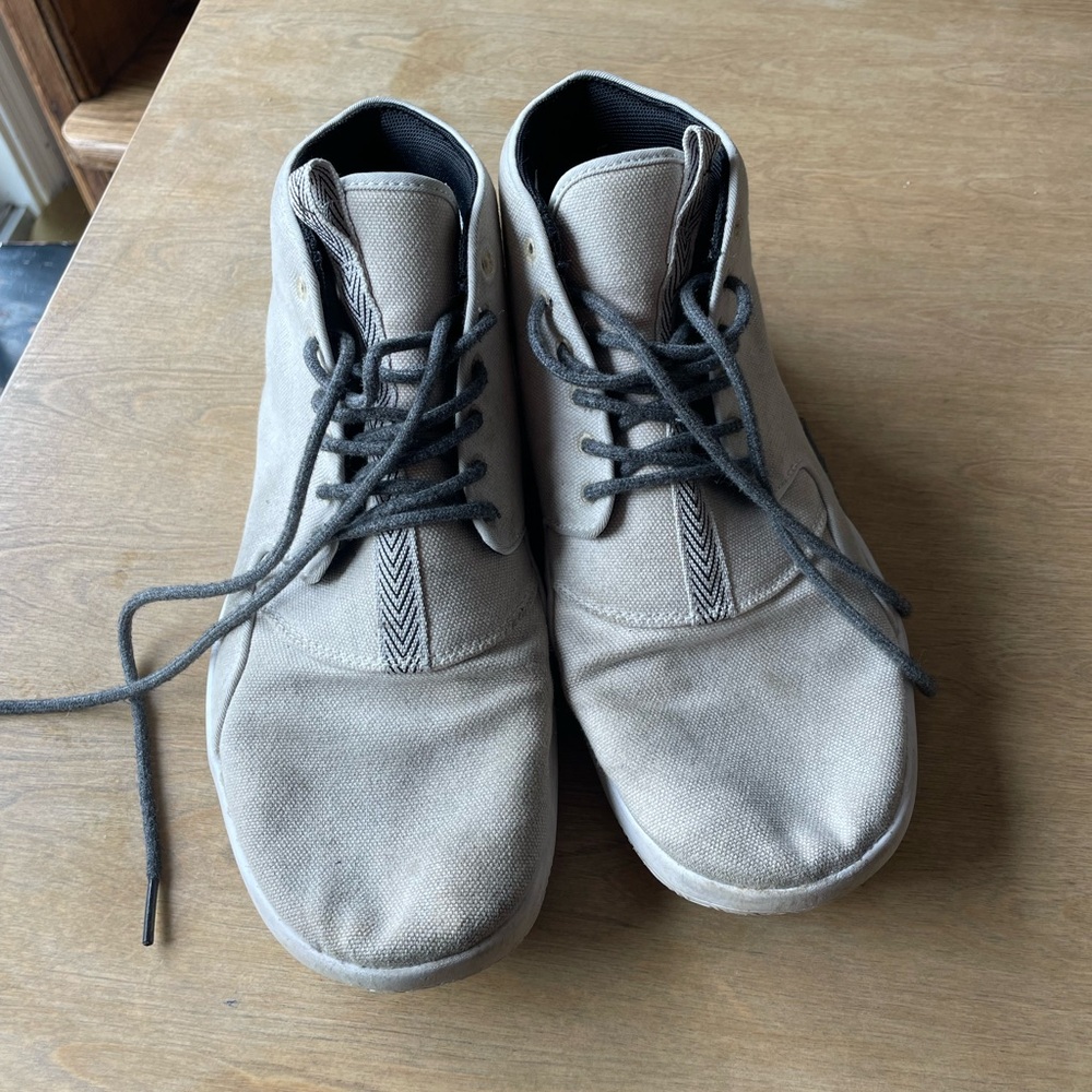 Jordan Chukka Boots - Tan and Black